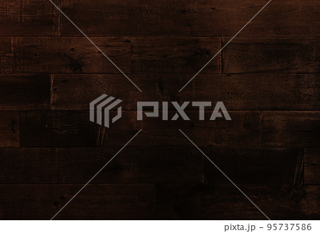 黒茶色の木目の粗い製材の古びた床板の横長の背景画像 黒茶色の木目の粗い製材の古びた床板の横長の背景画像 95737586