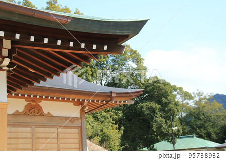 日本の神社(兵庫県神戸市:多井畑厄除八幡宮) 日本の神社(兵庫県神戸市:多井畑厄除八幡宮) 95738932