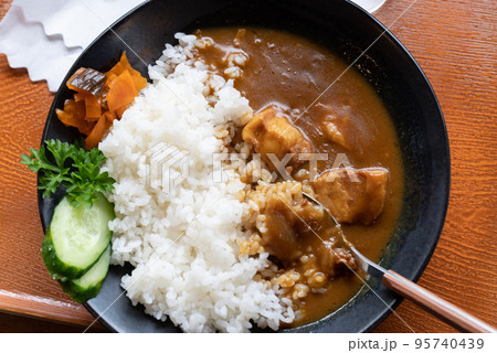 美味しそうなカレーライス 美味しそうなカレーライス 95740439