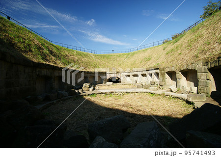 千代ヶ崎砲台跡 砲座(ほうざ) 千代ヶ崎砲台跡 砲座(ほうざ) 95741493
