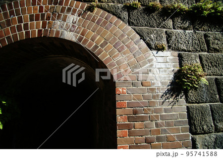 千代ヶ崎砲台跡 イギリス積みレンガ(煉瓦) 千代ヶ崎砲台跡 イギリス積みレンガ(煉瓦) 95741588