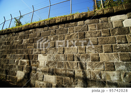 千代ヶ崎砲台跡 柵門(さくもん) 千代ヶ崎砲台跡 柵門(さくもん) 95742028