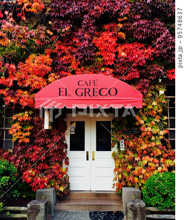 倉敷駅から見た花時計のある情景 倉敷駅から見た花時計のある情景 95748637