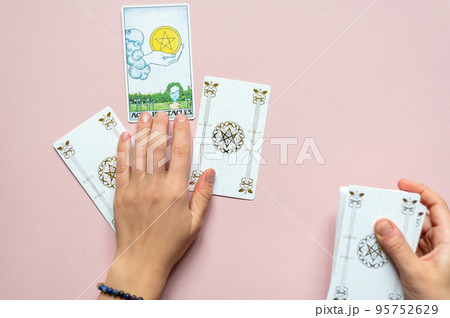 The classic card of Rider Waite deck The classic card of Rider Waite deck 95752629