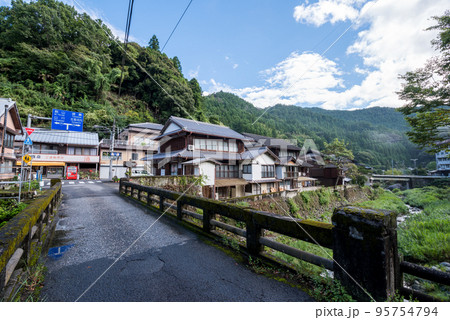 【国道193号・438号】上分川又の国道交差点 95754794
