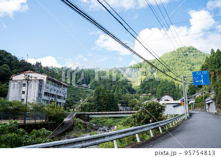 【国道193号・438号】上分川又の街並み 95754813