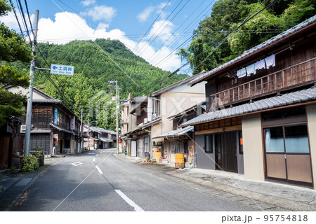 【国道193号・438号】上分川又の街並み 【国道193号・438号】上分川又の街並み 95754818