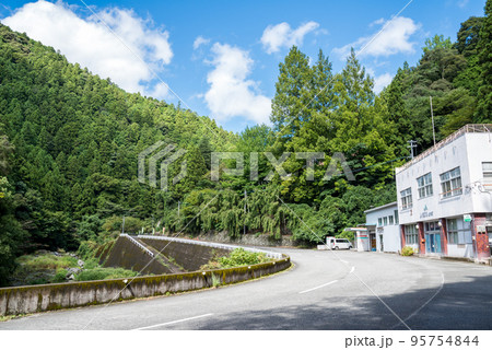 【国道193号・438号】上分川又の街並み 95754844