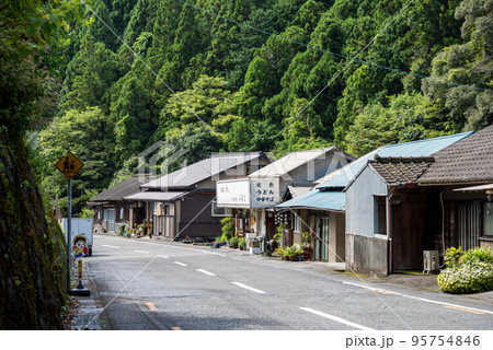 【国道193号・438号】上分川又の街並み 95754846