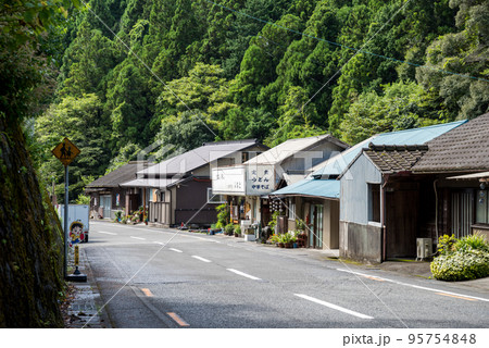 【国道193号・438号】上分川又の街並み 【国道193号・438号】上分川又の街並み 95754848