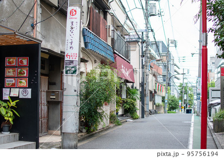 神楽坂仲通り／東京都新宿区 95756194