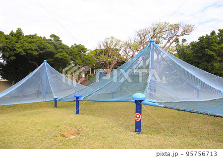 網で出来たジャングルジム 網で出来たジャングルジム 95756713