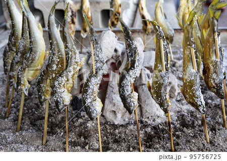 鮎の塩焼き 鮎の塩焼き 95756725