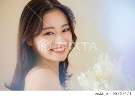 ウェディングドレス　ドライフラワーブーケ 95757471