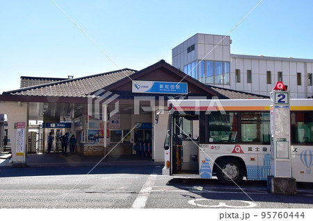 松田町　小田急線新松田駅と冨士急湘南バス乗り場 95760444