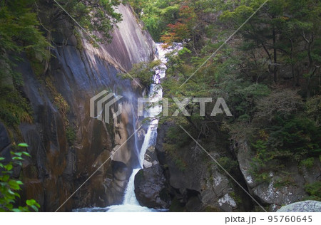 昇仙峡・仙娥滝 95760645