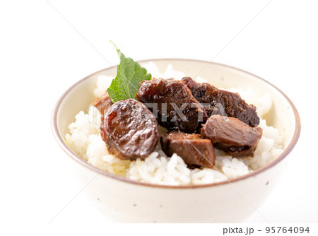 まぐろ料理 まぐろの佃煮（お茶漬けも美味しい）まぐろ茶漬け 95764094