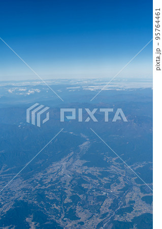 青森県上空　飛行機から 95764461