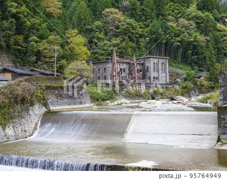 妻籠宿 尾又橋より望む蘭川取水ダム 妻籠宿 尾又橋より望む蘭川取水ダム 95764949