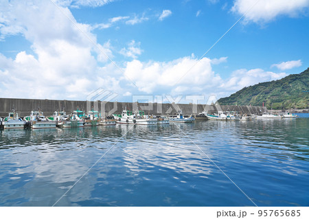 【田村漁港】  和歌山県有田郡湯浅町田 95765685