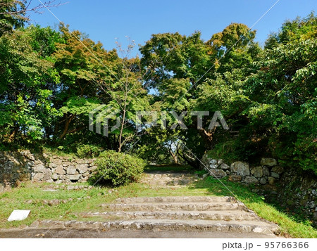 鳥羽山城大手門跡 95766366