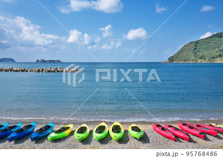 【栖原海水浴場】 和歌山県有田郡湯浅町栖原 【栖原海水浴場】 和歌山県有田郡湯浅町栖原 95768486