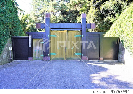 越谷の宮内庁の埼玉鴨場の入口 95768994