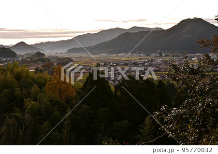 王地山展望台より 王地山展望台より 95770032