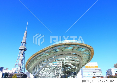 名古屋テレビ塔とオアシス21の風景 名古屋テレビ塔とオアシス21の風景 95775102