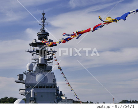 海上自衛隊艦艇 95775471