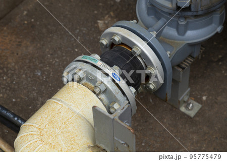 屋外配管 95775479