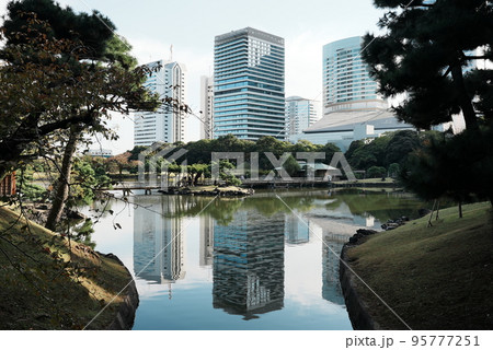 浜離宮恩賜庭園の風景 浜離宮恩賜庭園の風景 95777251
