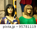 ブラジルのマネキン 95781119