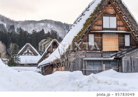 雪の白川郷 雪の白川郷 95783049