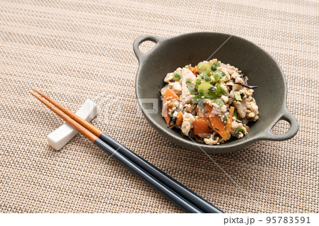炒り豆腐 炒り豆腐 95783591