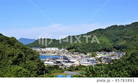 片側かたそば港付近の風景 カーフェリー 片側かたそば港付近の風景 カーフェリー 95783891