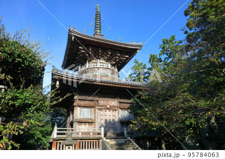 徳島県鳴門市大麻町板東塚鼻　四国霊場第一番札所　笠和山一乗院霊山寺の多宝塔 95784063