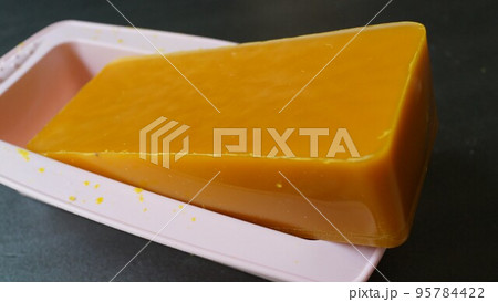 ミツロウブロック 95784422