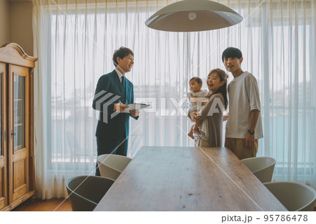 赤ちゃん連れの不動産物件探し 95786478