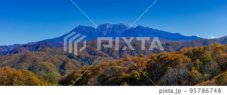 御嶽山（岐阜県高山市朝日町 鈴蘭高原から） 95786748