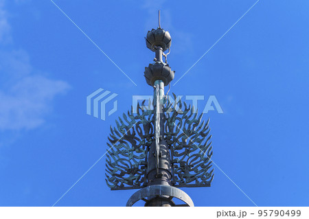 薬師寺　西塔の相輪 95790499