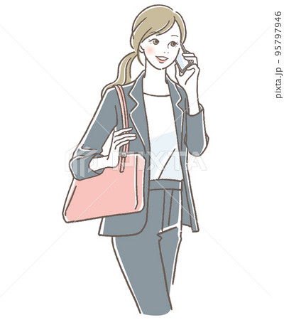 携帯で話すスーツの女性 95797946