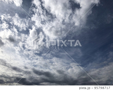 11月の空模様(日本)(2) 95798717