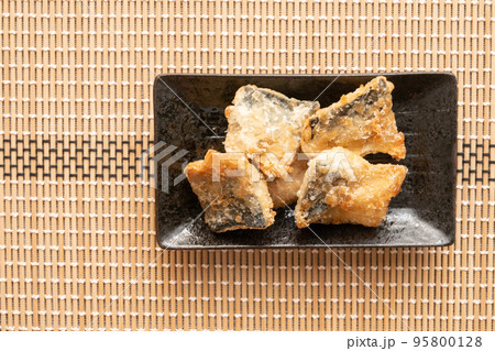 鯖の竜田揚げ 鯖の竜田揚げ 95800128