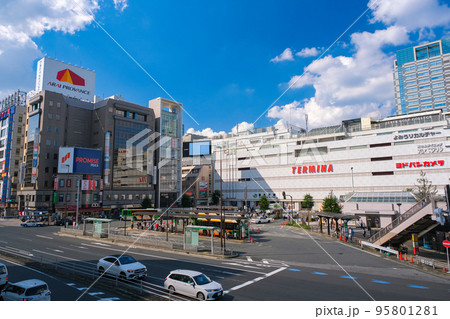 東京都墨田区 錦糸町駅前 南口の街並み 95801281