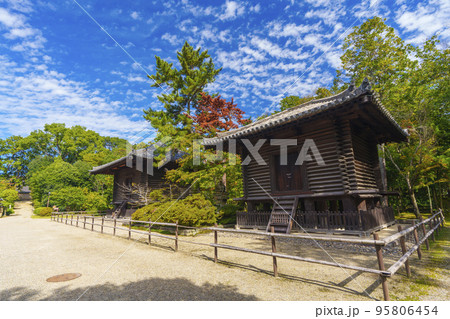唐招提寺 経蔵と宝蔵(奈良県奈良市) 唐招提寺 経蔵と宝蔵(奈良県奈良市) 95806454