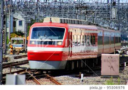 リバイバルカラーも鮮やかに… 下町・浅草と両毛地区へ結ぶ【特急りょうもう号】 95806976