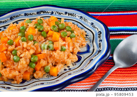 メキシコ料理のアロス・ア・ラ・メヒカーナ 95809453