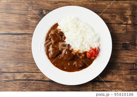 欧風ビーフカレー　ビーフカレー　欧風カレー　カレーライス　 95810186