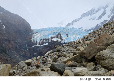 Piedras Blancas Glacier view, El Chalten, Patagonia 95810366